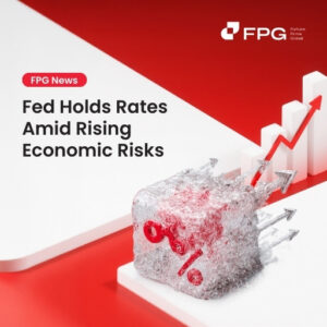 Fed Holds Rates Amid Rising Economic Risks